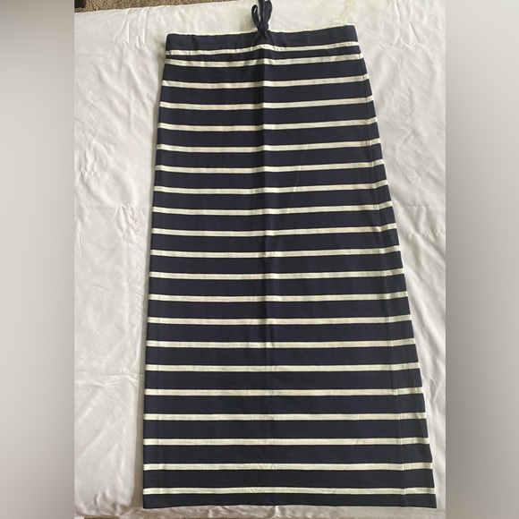 Women’s Maxi Skirt - Picture 1 of 4